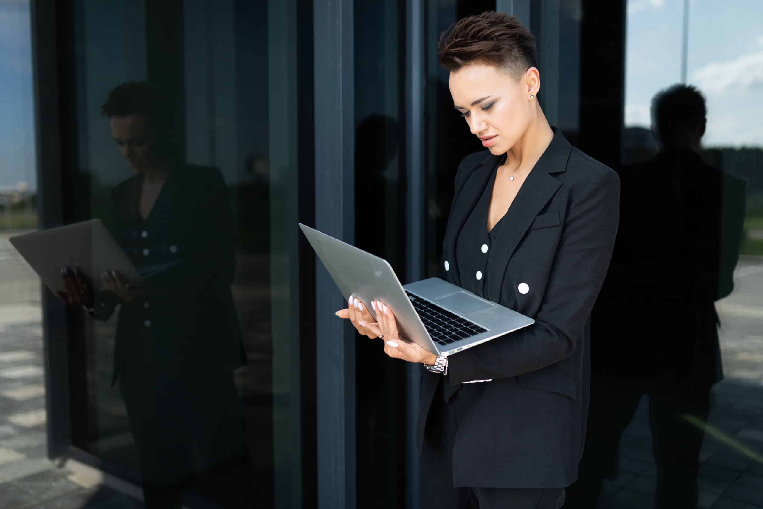 preposto atento a informações passadas para à audiência